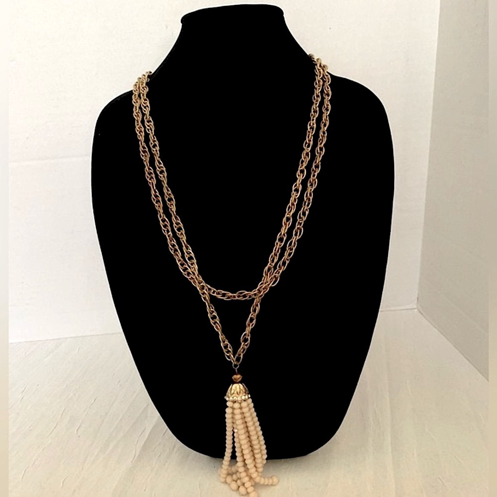 Women’s long tassel gemstone necklace